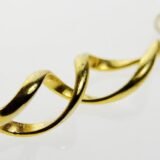 金メッキの下地ってニッケル？アレルギーが心配な方へ、知っておきたいメッキの仕組み