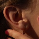 耳ケアしてますか？「ピアス映え」の土台は、耳の肌