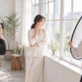 パールの“レフ板効果”とは?顔まわりを明るく見せる大人のアクセサリー選び